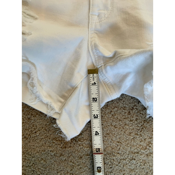 American Eagle Woman's White Denim Distressed Shorts Frayed Size 6 Normcore Y2K - Picture 7 of 14